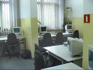 Gimnazjum - sala 16 (komputerowa)