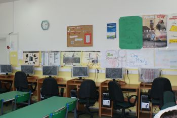 Gimnazjum - sala 15 (komputerowa)
