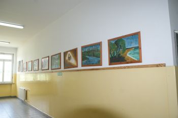 Gimnazjum - korytarz dolny boczny