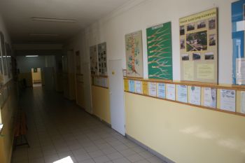 Gimnazjum - korytarz dolny gwny
